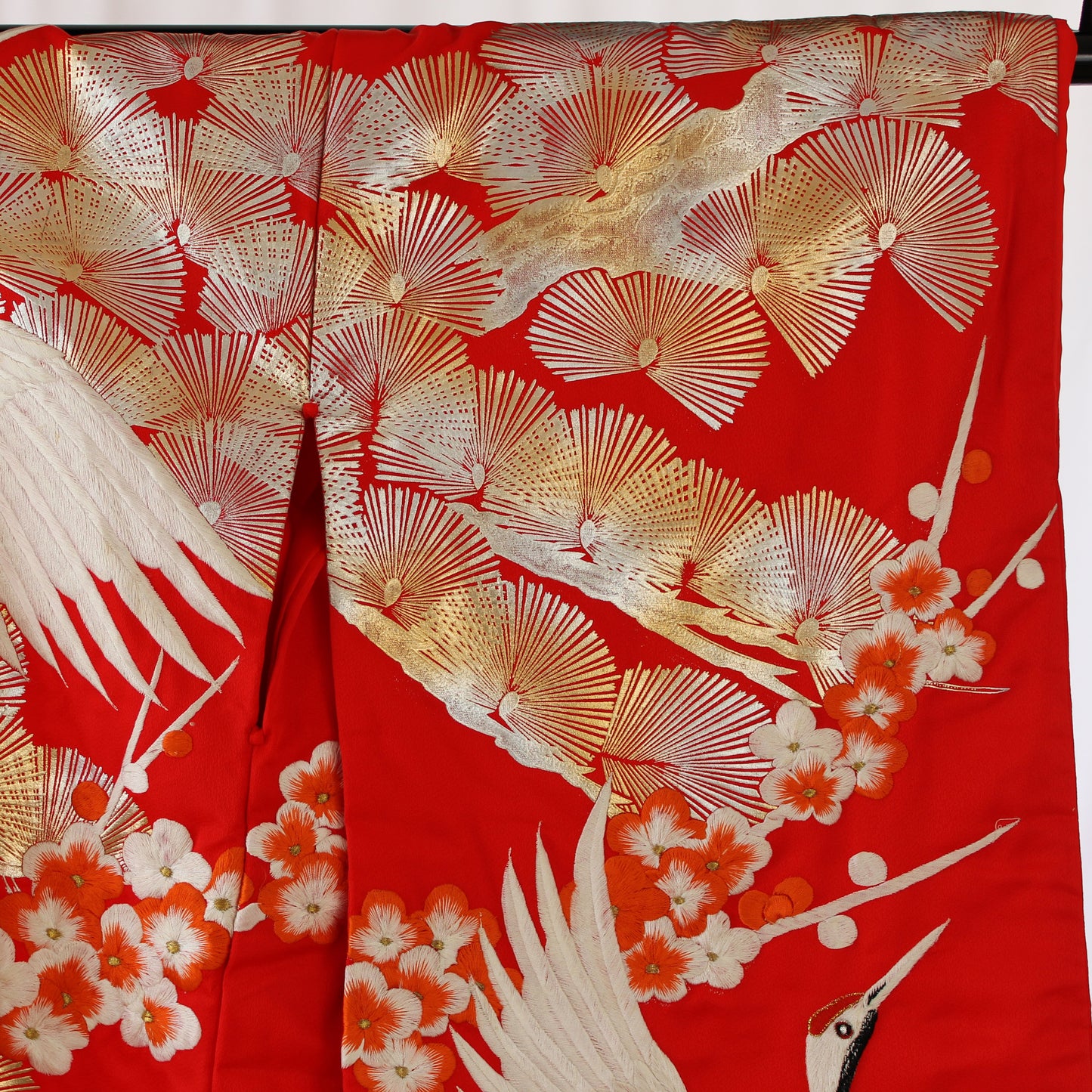 Kimono Uchikake Vermilion-Red FlyingCrane Plum Embroidery GoldLeaf SilverLeaf Japanese Traditional Clothing Japan