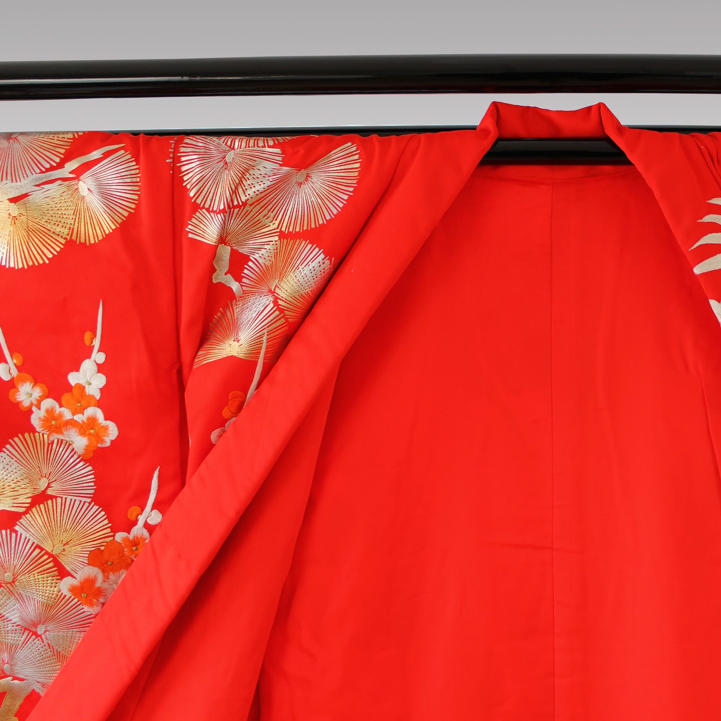 Kimono Uchikake Vermilion-Red FlyingCrane Plum Embroidery GoldLeaf SilverLeaf Japanese Traditional Clothing Japan